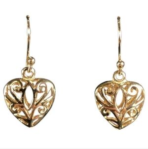 Elegant Gold Filigree Heart Earrings